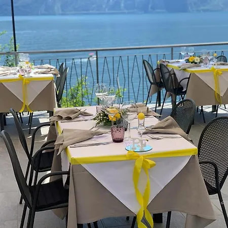 Szálloda Noce Limone sul Garda